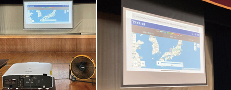 体育館のスクリーン設備